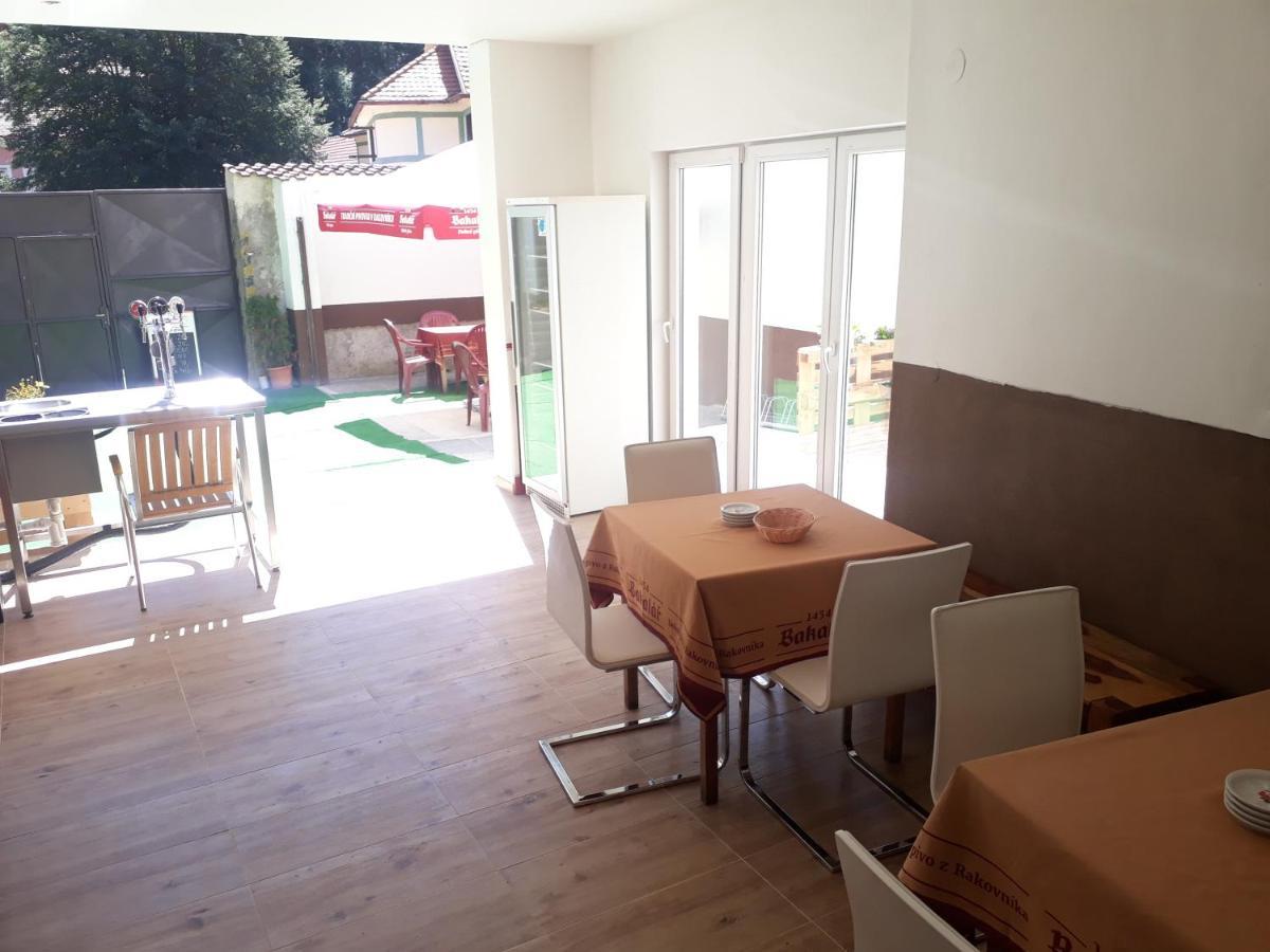 Apartmany Карлштейн Екстер'єр фото